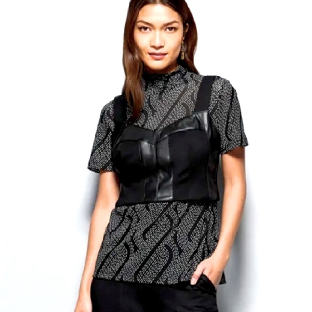 NWOT REVOLVE CABI Deco Sheer Short Sleeve Mock Zip Back Turtleneck Size XS